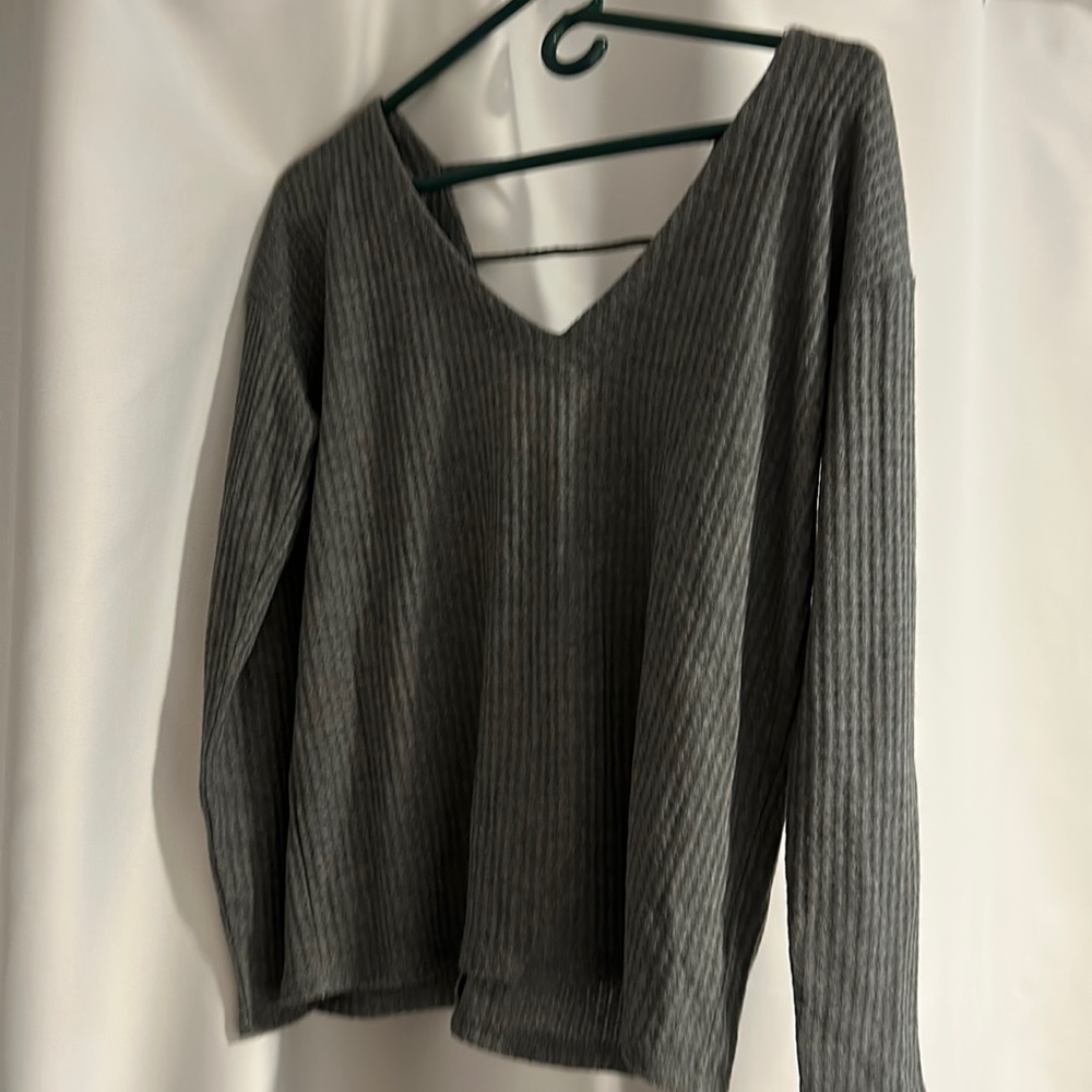 Grey Long Sleeve detailed partial open Back Shirt